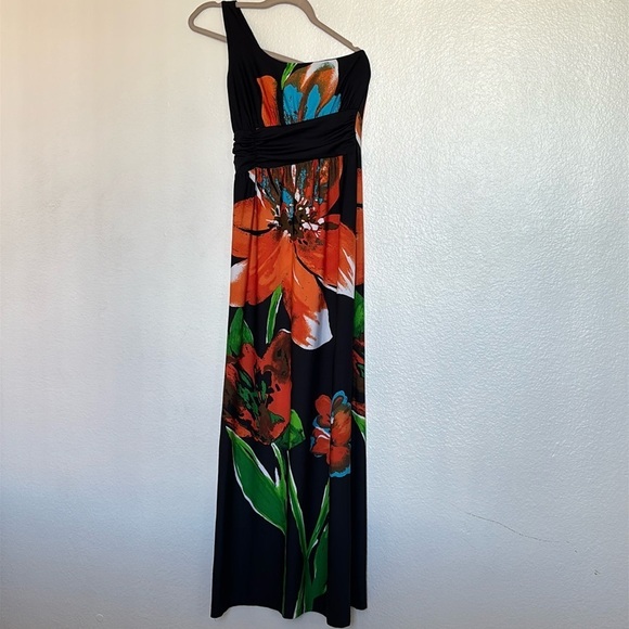 Hypnotic Dresses & Skirts - Hypnotic floral adjustable long Maxi dress size S